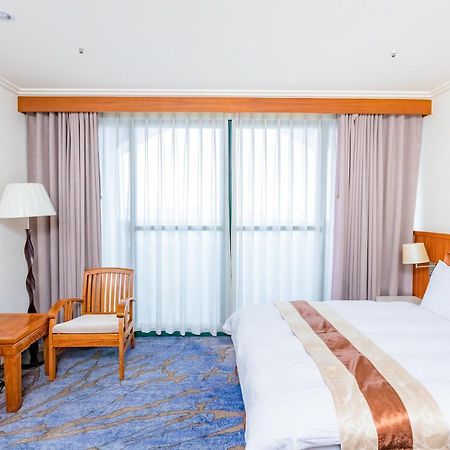 Yaling Hotel Magong Luaran gambar